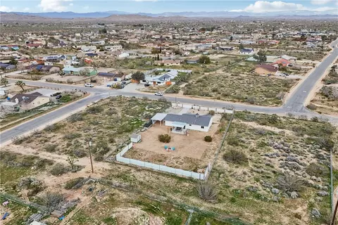 View/Area - 3872 Balsa Ave, Yucca Valley, CA 92284 photo 2 of 10