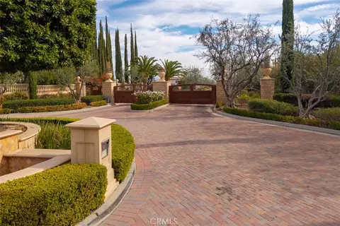 1127 Casper Cir, Corona, CA 92881