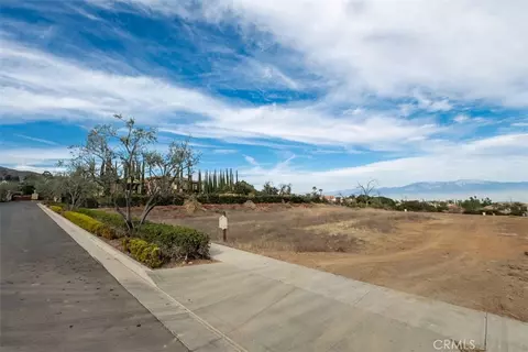 1127 Casper Cir, Corona, CA 92881 photo 7