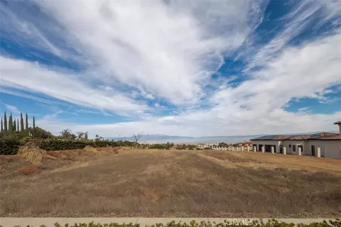 1127 Casper Cir, Corona, CA 92881 photo 9