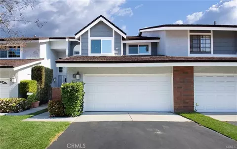 52 Weepingwood, Irvine, CA 92614