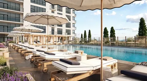 9 Macarthur Pl #807, Santa Ana, CA 92707