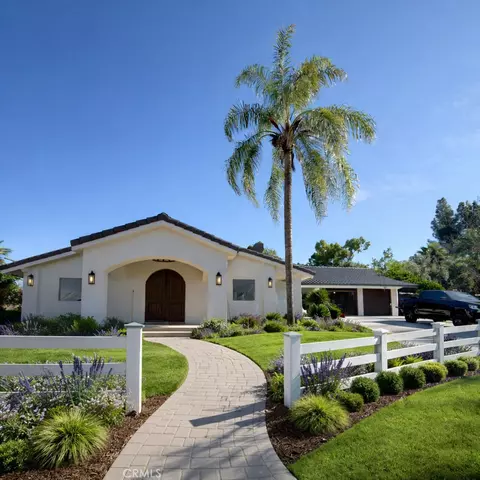 30716 E Sunset Dr S, Redlands, CA 92373