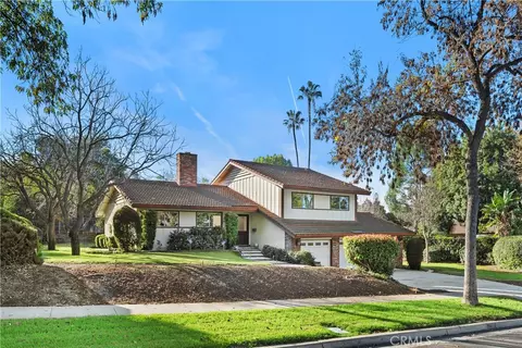 1194 Lyndhurst Dr NW, Riverside, CA 92506