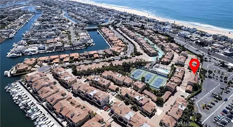 16425 Martin Ln, Huntington Beach, CA 92649