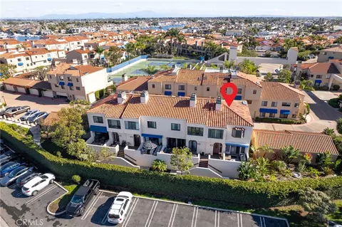 16425 Martin Ln, Huntington Beach, CA 92649