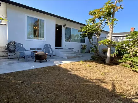 17091 B Ln, Huntington Beach, CA 92647