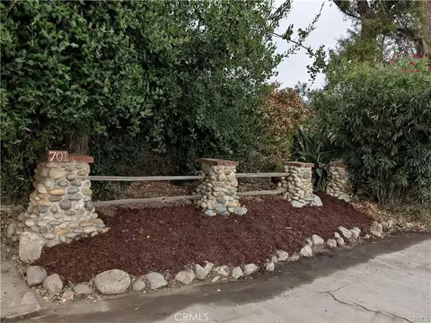 701 E Palm St, Altadena, CA 91001