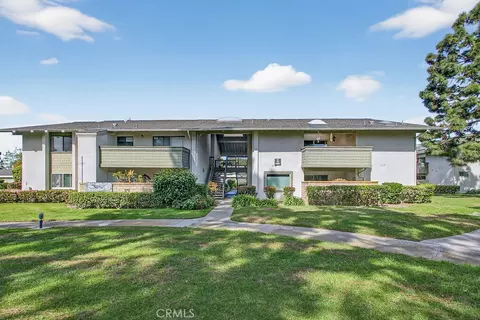 8777 Coral Springs Ct #8C, Huntington Beach, CA 92646