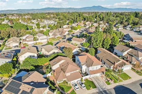 14 Whistling Isle, Irvine, CA 92614
