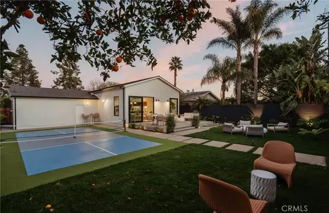 2187 Meyer Pl, Costa Mesa, CA 92627