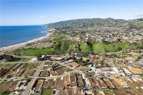 560 Radcliffe Ave, Pacific Palisades, CA 90272
