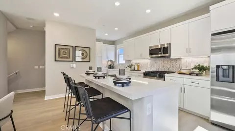 26832 Serif Pl, Valencia, CA 91381