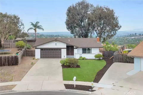1768 Henderson Ct, Vista, CA 92083