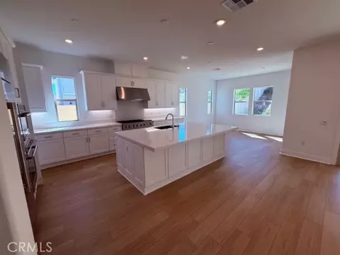 29515 Corte Azulejo, Valencia, CA 91354