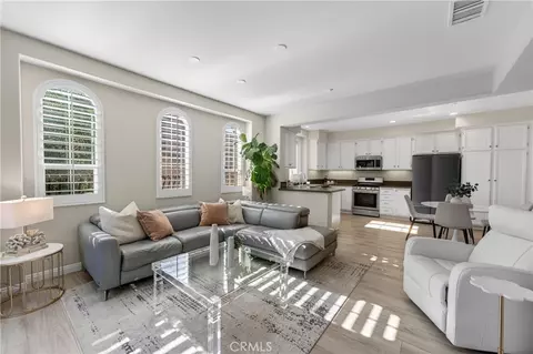 27 Dietes Ct, Ladera Ranch, CA 92694