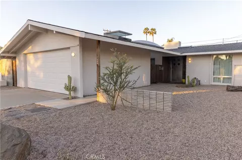 326 Princeton Dr, Costa Mesa, CA 92626