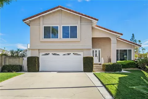 2210 E Oshkosh Cir, Anaheim, CA 92806