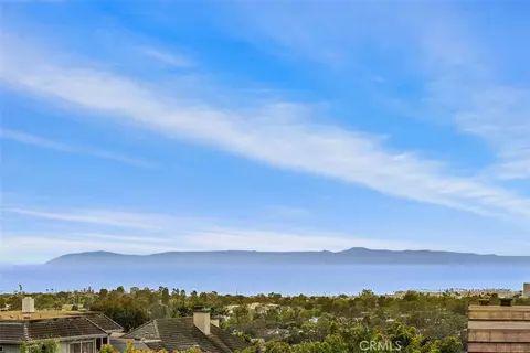39 Harbor Rdg, Newport Beach, CA 92660