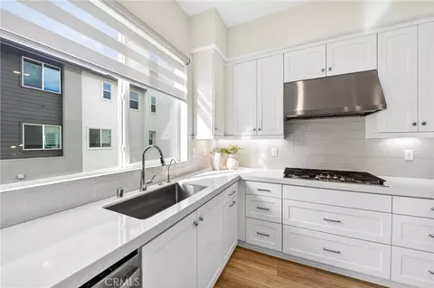 Kitchen - 132 Abacus, Irvine, CA 92618 photo 3 of 5