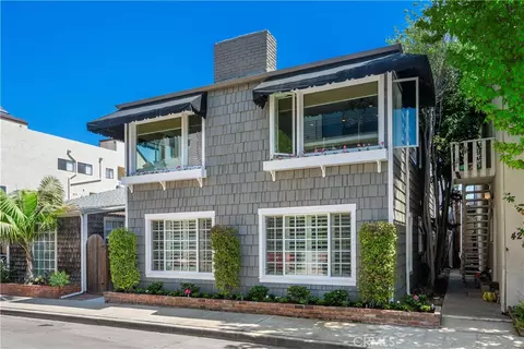 Exterior - 44 59th, Long Beach, CA 90803 photo 2 of 4