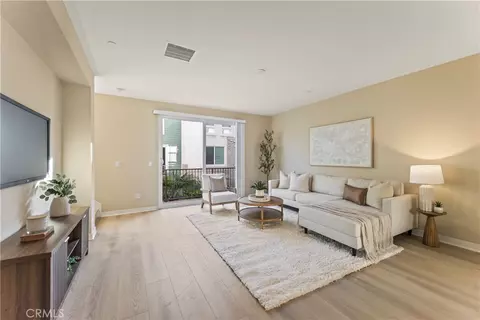 7047 Oregon St, Buena Park, CA 90621