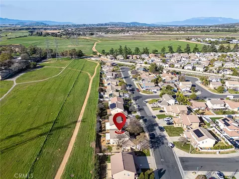 577 Cedar View Dr, Beaumont, CA 92223