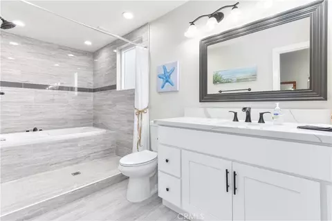 Bath - 16791 Bayview Dr, Huntington Beach, CA 92649 photo 1 of 9