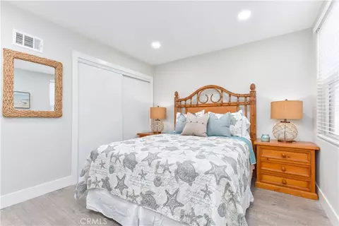Bedroom - 16791 Bayview Dr, Huntington Beach, CA 92649 photo 6 of 9