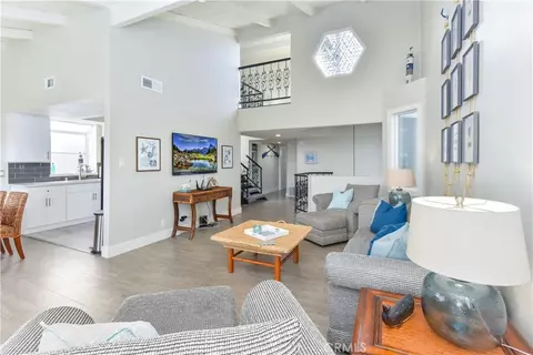 Living - 16791 Bayview Dr, Huntington Beach, CA 92649 photo 9 of 10