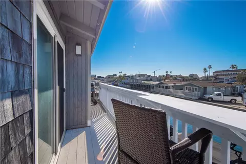Exterior - 16791 Bayview Dr, Huntington Beach, CA 92649 photo 9 of 13