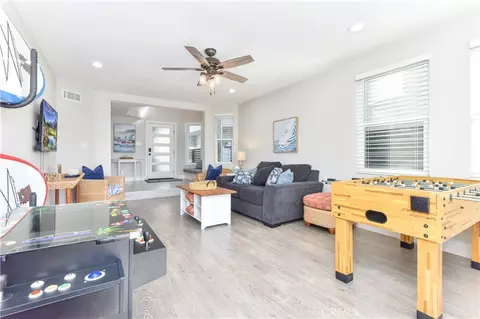 Living - 16791 Bayview Dr, Huntington Beach, CA 92649 photo 4 of 10