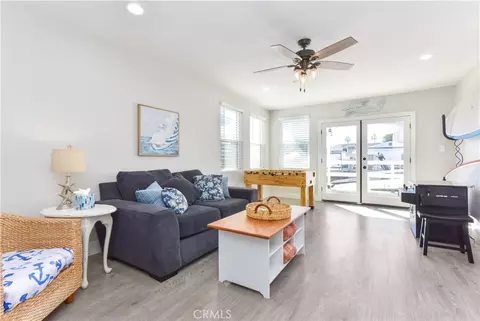 Living - 16791 Bayview Dr, Huntington Beach, CA 92649 photo 5 of 10