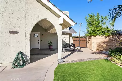 5971 Paradise Cir, Cypress, CA 90630