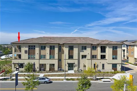 12903 Paradiso Dr #101, Eastvale, CA 92880