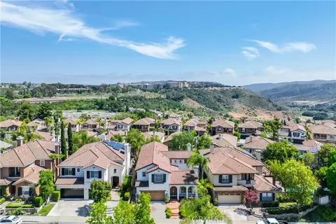 30 Sunswept Mesa, Aliso Viejo, CA 92656