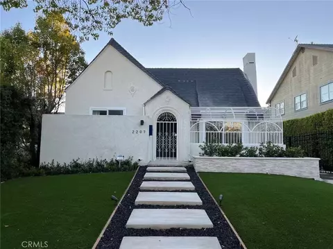 2207 Parnell, Los Angeles, CA 90064