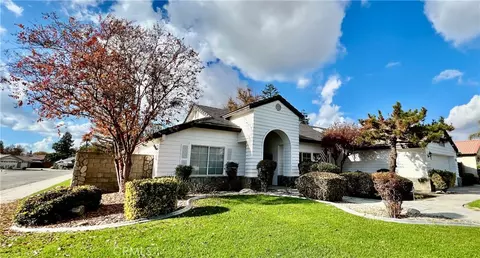 8711 Dalby Ct, Bakersfield, CA 93313