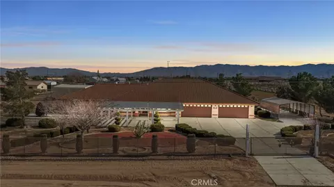 7845 Fuente Rd, Oak Hills, CA 92344