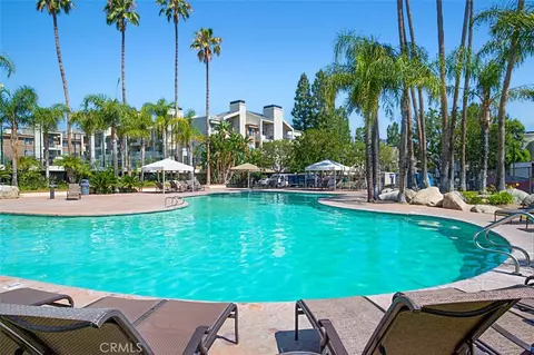 21400 Burbank Blvd #313, Woodland Hills, CA 91367