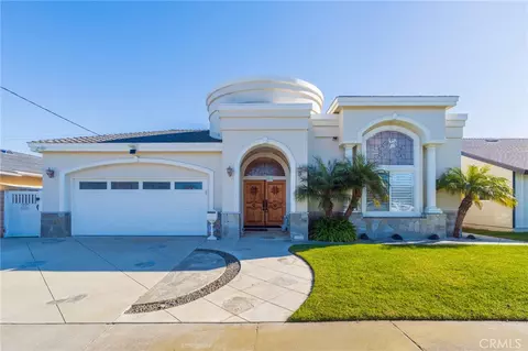 17762 Prescott Ln, Huntington Beach, CA 92647