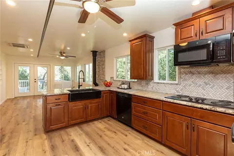 Kitchen - 28181 Hidea Way, Silverado, CA 92676 photo 1 of 3