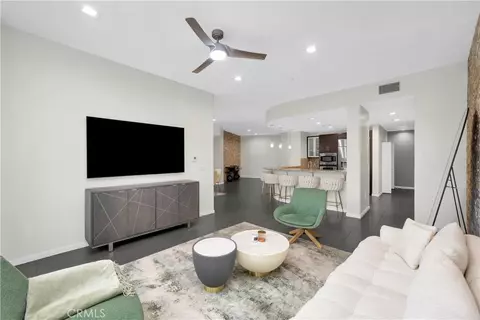 21 Gramercy #220, Irvine, CA 92612