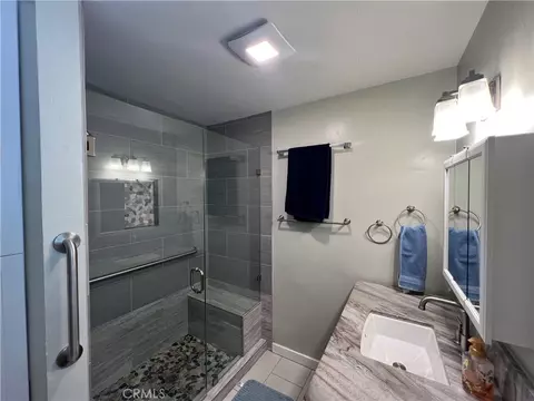Bath - 2846 Willow Glen Dr, El Cajon, CA 92019 photo 6 of 9