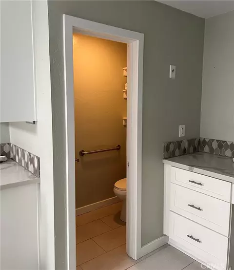 Bath - 2846 Willow Glen Dr, El Cajon, CA 92019 photo 4 of 9