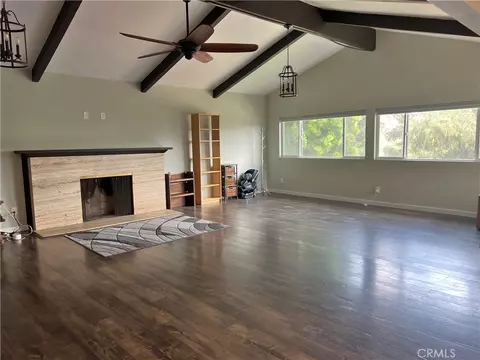 Living - 2846 Willow Glen Dr, El Cajon, CA 92019 photo 2 of 6