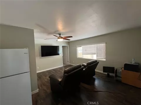 Living - 2846 Willow Glen Dr, El Cajon, CA 92019 photo 3 of 6