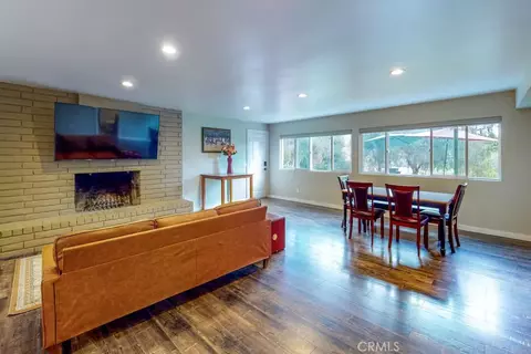 Living - 2846 Willow Glen Dr, El Cajon, CA 92019 photo 5 of 6