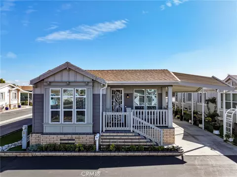 1201 W Valencia Dr #39, Fullerton, CA 92833