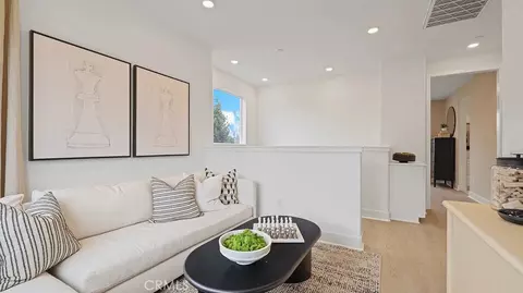Entry Way - 1025 Citron Rd, Fullerton, CA 92835 photo 2 of 2